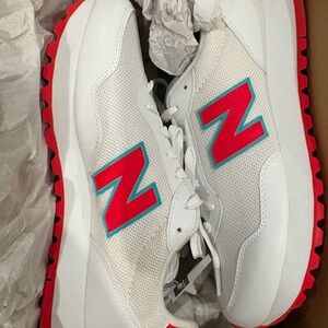 New Balance Women Sneakers